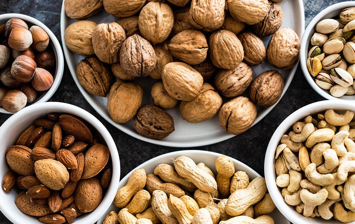 فرق آجیل و خشکبار