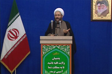 آزادگان اسوه ایثار، حریت، عرفان و حماسه هستند آزادگان اسوه ایثار، حریت، عرفان و حماسه هستند