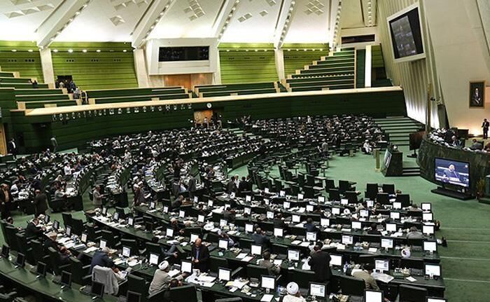 تعیین تکلیف منابع حاصل از فروش فرآورده‌های نفتی