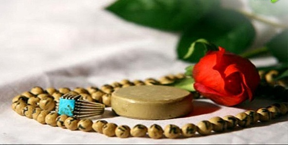 نماز رازی دارد آن را ترک کن