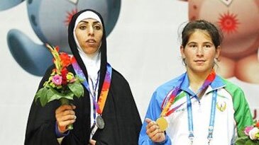 چه کسی حدود حجاب را تعیین می‌کند؟