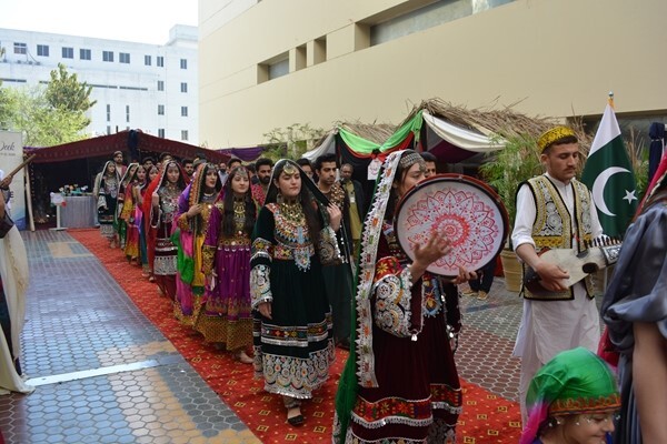 هفته فرهنگی استقبال از نوروز در پیشاور هفته فرهنگی استقبال از نوروز در پیشاور