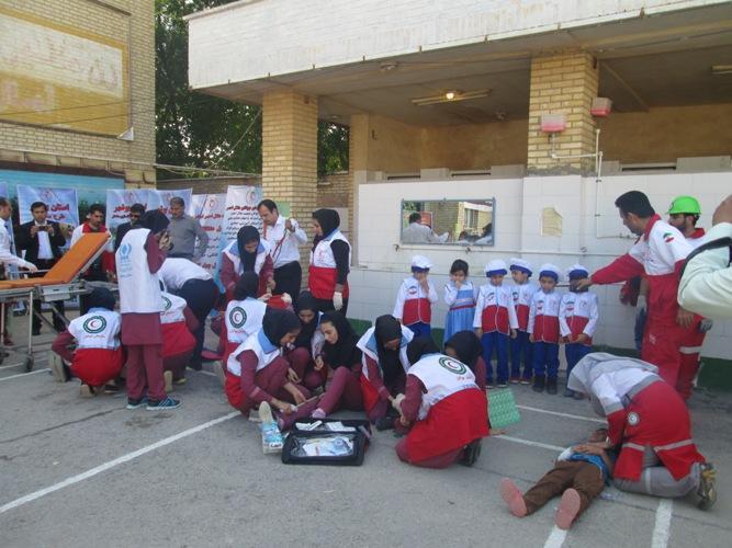 برگزاری مانور دانش آموزی در ۵۶۰۰ واحد آموزشی در استان