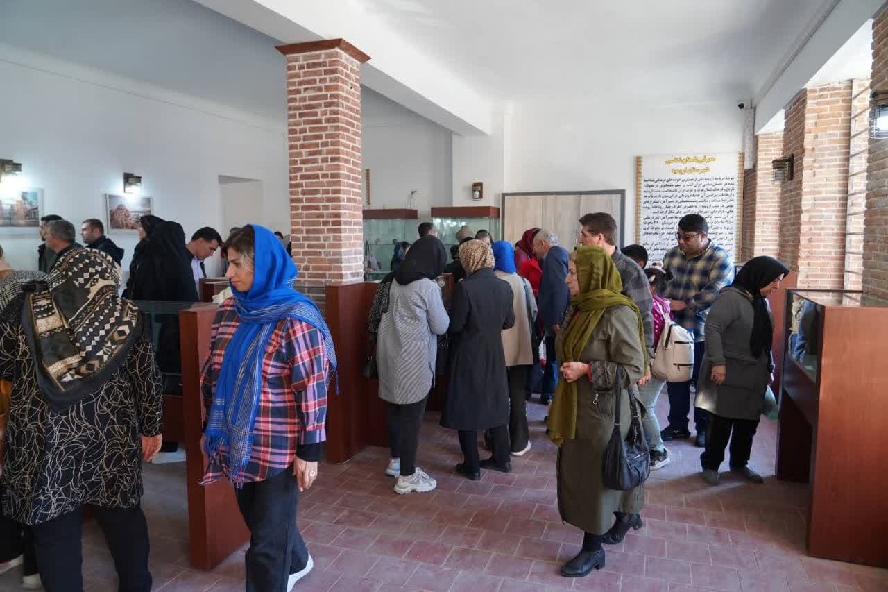 افزایش ۱۸ درصدی بازدید از جاذبه‌های تاریخی و گردشگری آذربایجان غربی