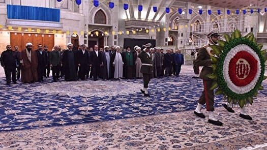 تجدید میثاق ستاد مرکزی دهه فجر با آرمانهای امام خمینی(ره) تجدید میثاق ستاد مرکزی دهه فجر با آرمانهای امام خمینی(ره)