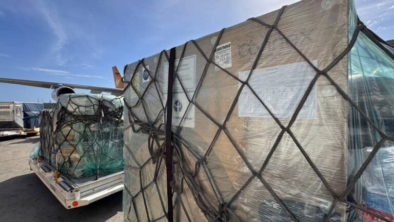 تحویل محموله واکسن‌های ایرانی به مقام‌های ونزوئلا