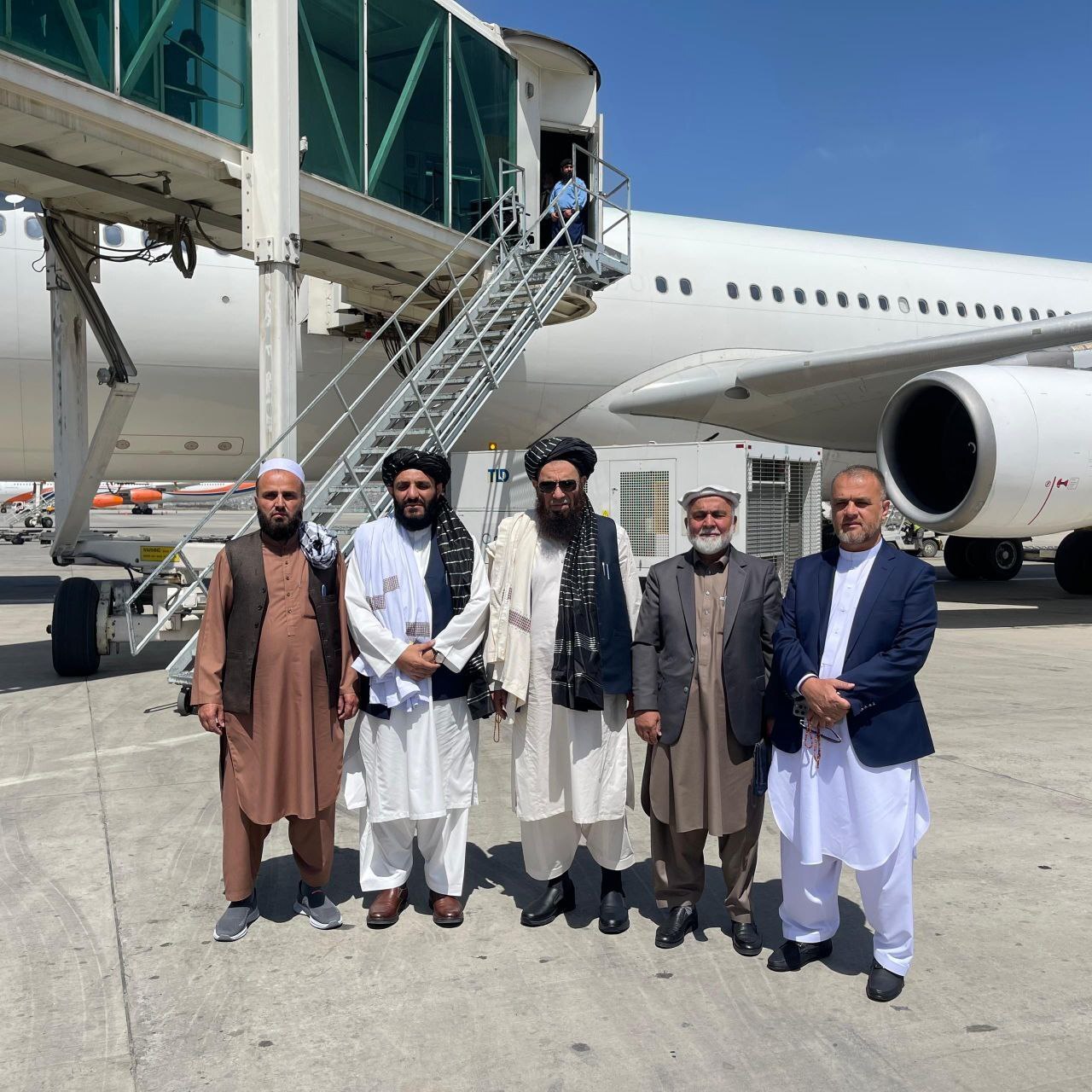 سفر هیئت افغانستان به ایران برای شرکت در نمایشگاه بزرگ اکسپو سفر هیئت افغانستان به ایران برای شرکت در نمایشگاه بزرگ اکسپو