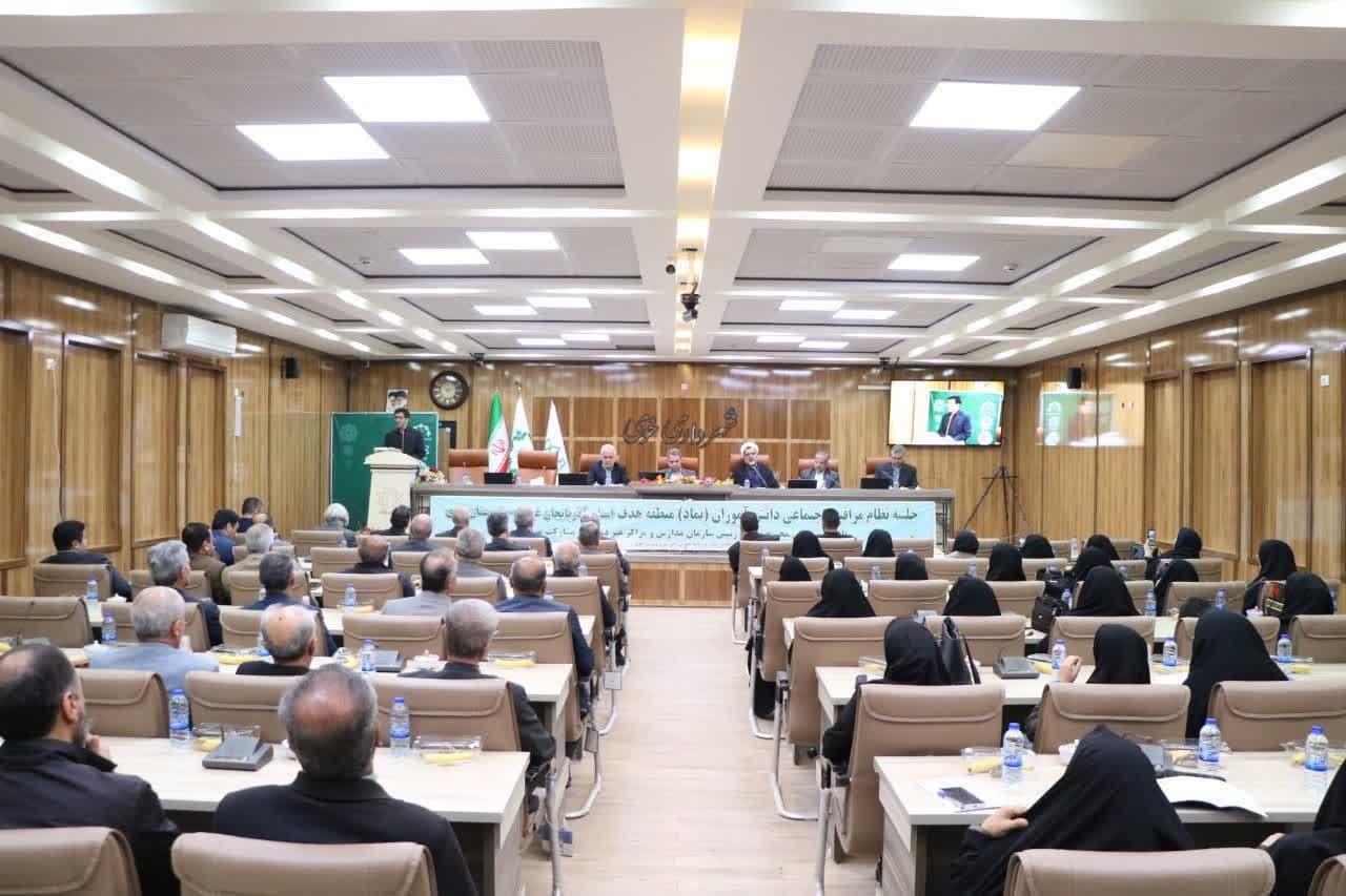 رویکرد معلم‌محور در پیشگیری از آسیب‌های اجتماعی در مدارس