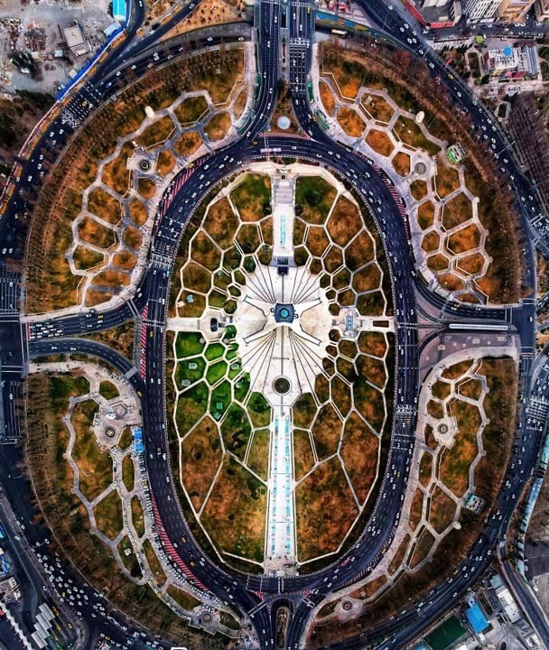 فراخوان حضور در اجلاس«گردشگری شهری تاب‌آور، هوشمند و پایدار»