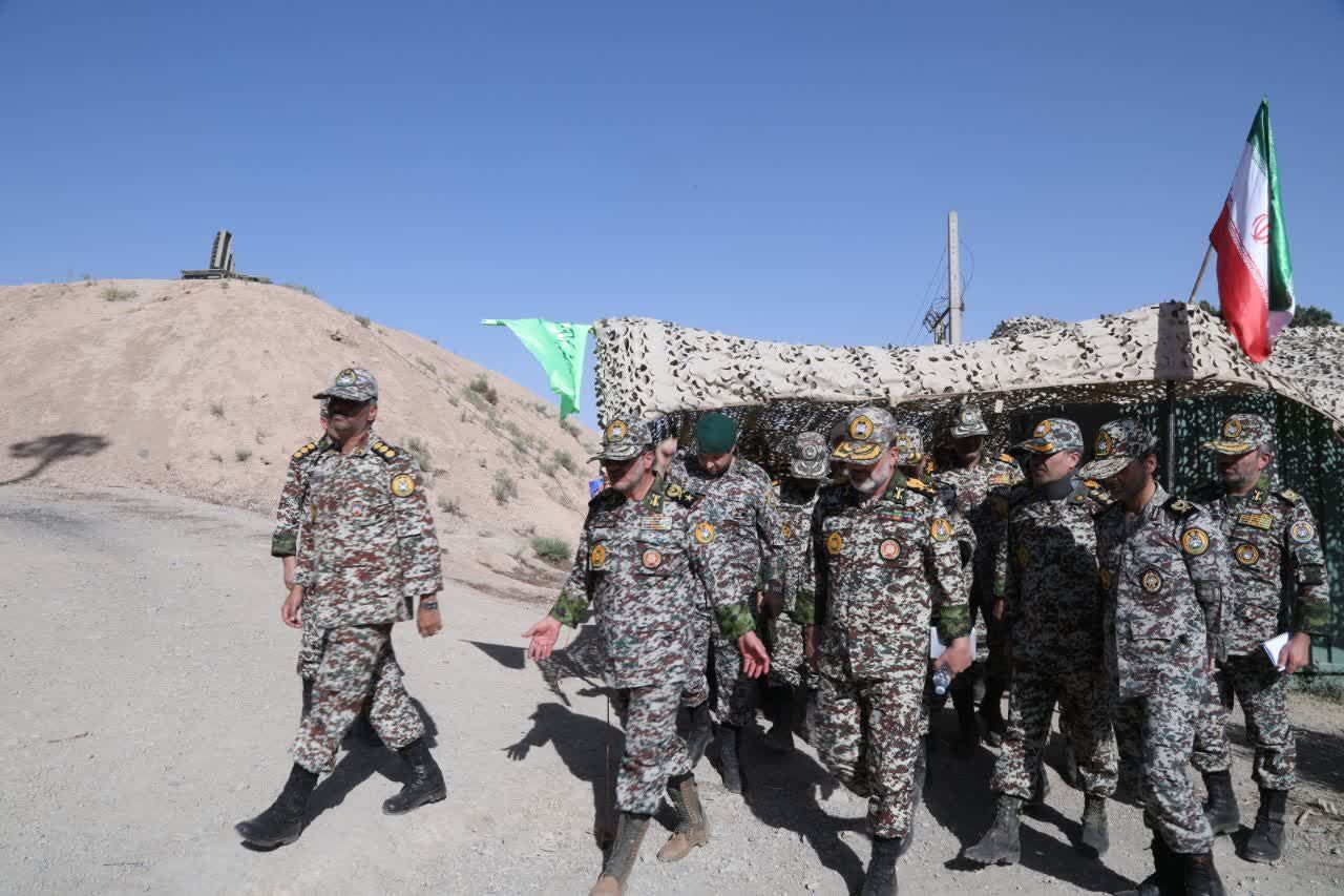 *** بازدید امیر سرتیپ صباحی فرد از مواضع پدافندی پایتخت