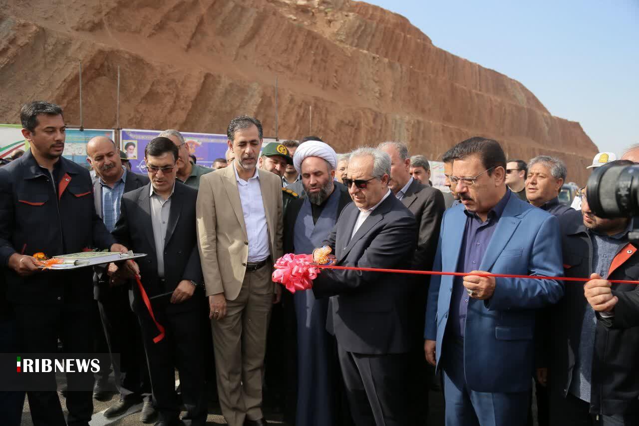 افتتاح تقاطع غیرهمسطح خواجه–ورزقان