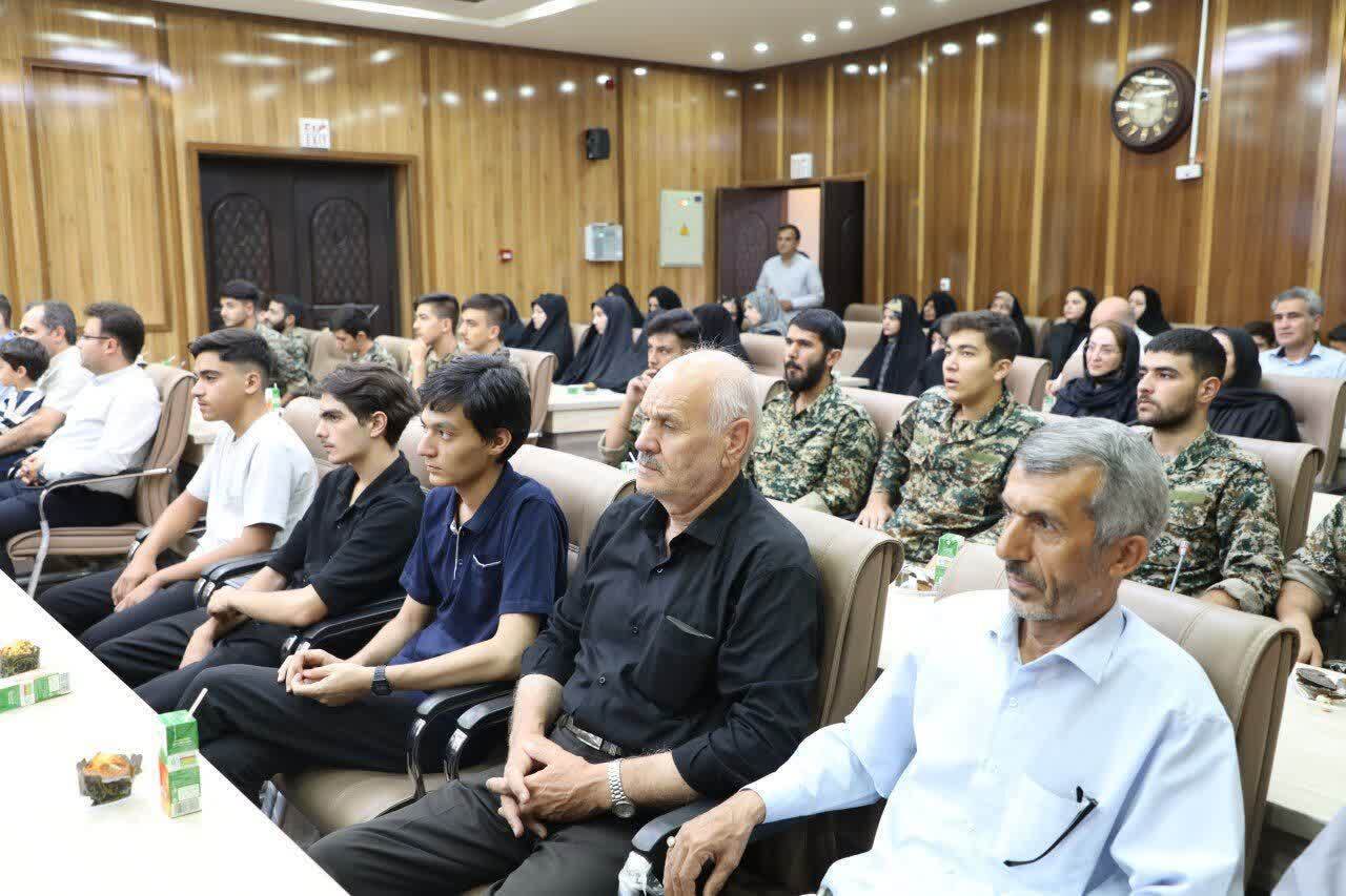 خدمت به مردم زمینهساز شفاعت شهدا خواهد بود خدمت به مردم زمینهساز شفاعت شهدا خواهد بود