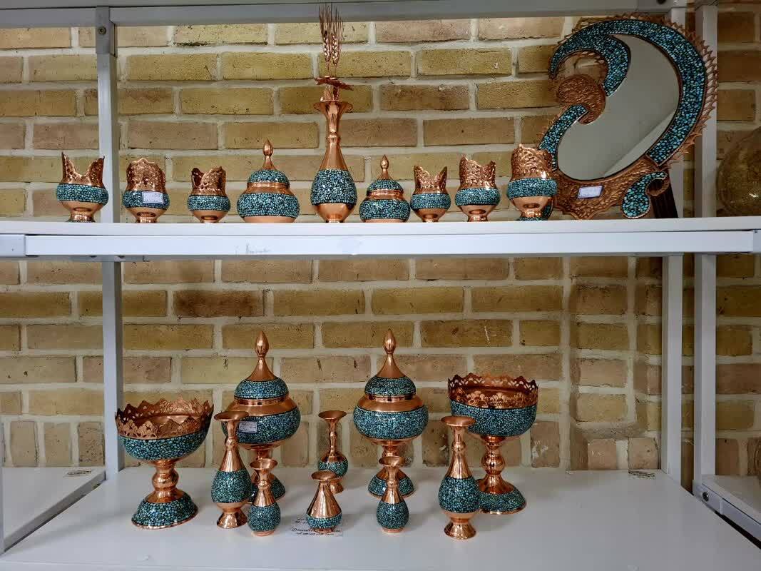 فروشگاه و نمایشگاه صنایع دستی دالان در همدان