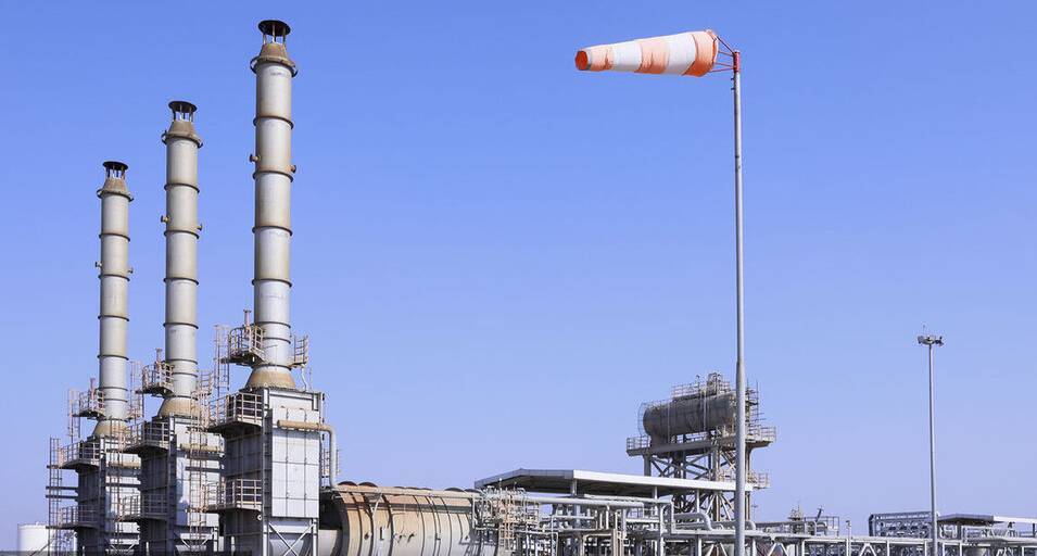 هدف‌گذاری ۳.۷ میلیارد یورویی بالادست نفت تا پایان ۱۴۰۴