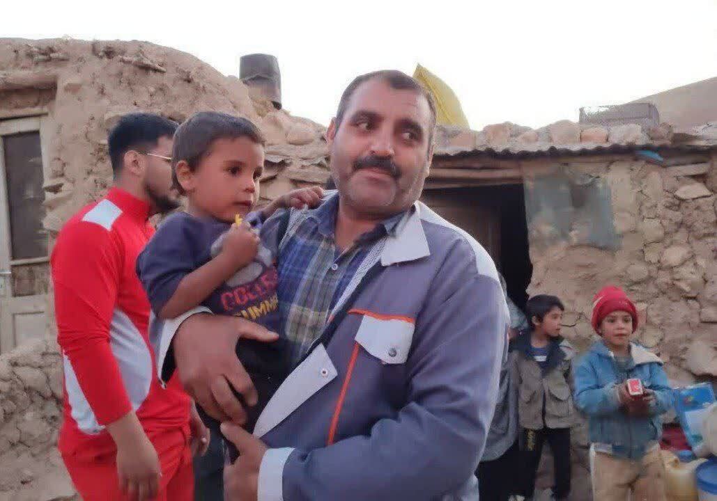 نجات معجزهآسای کودک ۴ ساله در ارتفاعات اسفراین نجات معجزهآسای کودک ۴ ساله در ارتفاعات اسفراین