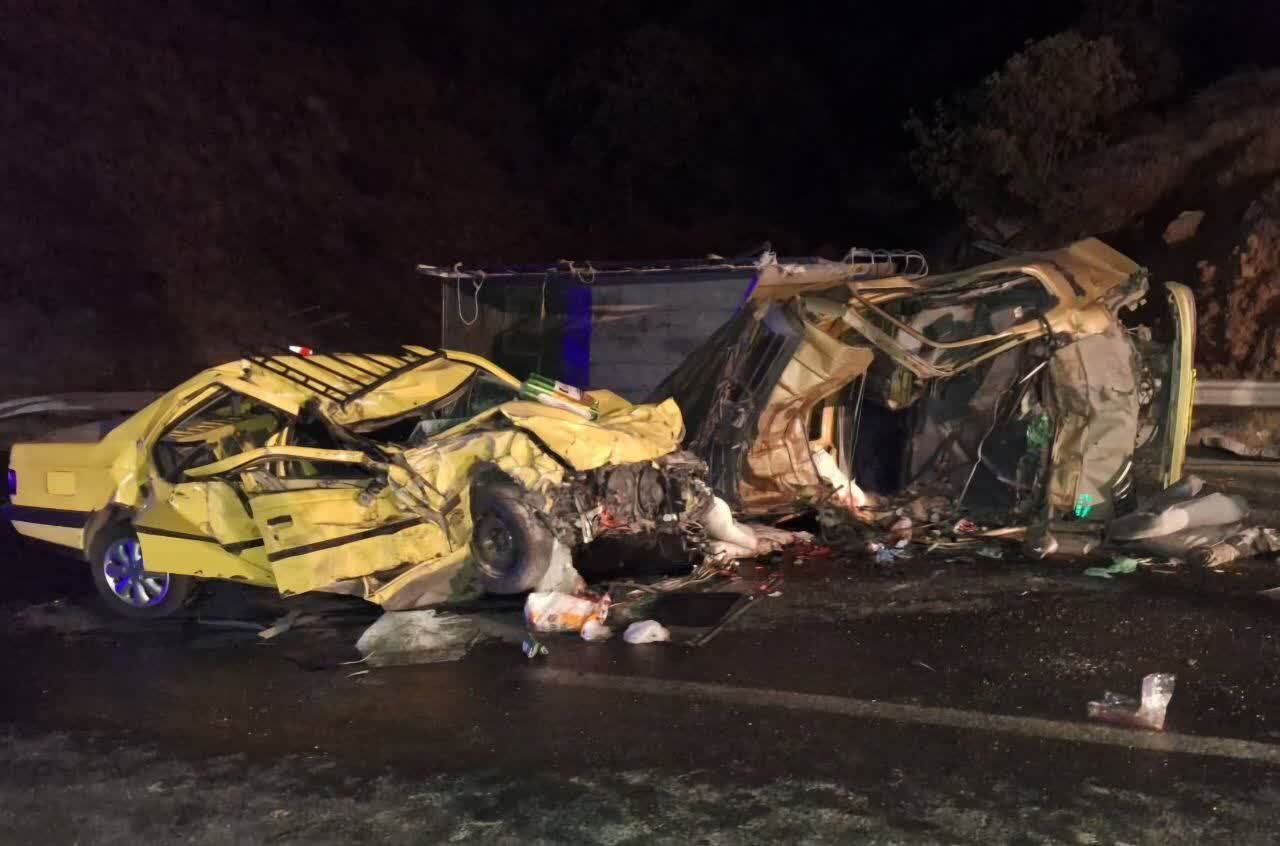 تصادف در جاده سقز_بانه ۵ قربانی گرفت. تصادف در جاده سقز_بانه ۵ قربانی گرفت.