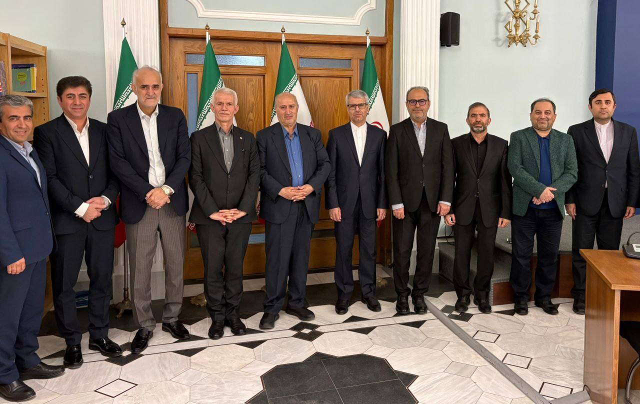 نشست مشترک وزارت امور خارجه با فوتبالی‌ها