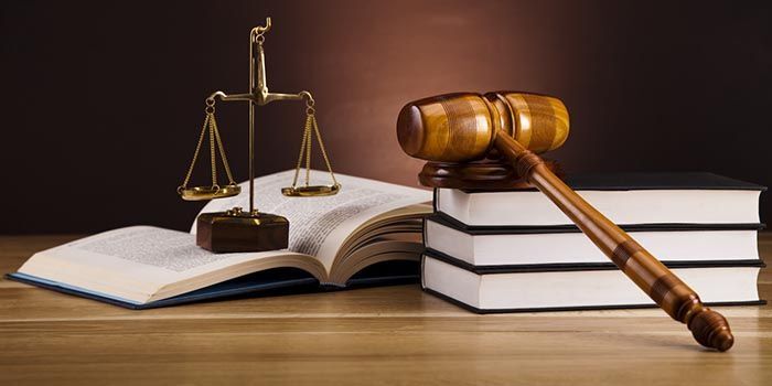 در پی انتشار کلیپ غیراخلاقی منتسب به بازیکن ملوان بندر انزلیدادستان عمومی و انقلاب مرکز استان گیلان از تشکیل پروندهای در دادسرای عمومی و انقلاب انزلی در پی انتشار کلیپی مغایر با عفت عمومی منتسب به بازیکن تیم فوتبال ملوان بندر انزلی در فضای مجازی خبر داد. در پی انتشار کلیپ غیراخلاقی منتسب به بازیکن ملوان بندر انزلیدادستان عمومی و انقلاب مرکز استان گیلان از تشکیل پروندهای در دادسرای عمومی و انقلاب انزلی در پی انتشار کلیپی مغایر با عفت عمومی منتسب به بازیکن تیم فوتبال ملوان بندر انزلی در فضای مجازی خبر داد.