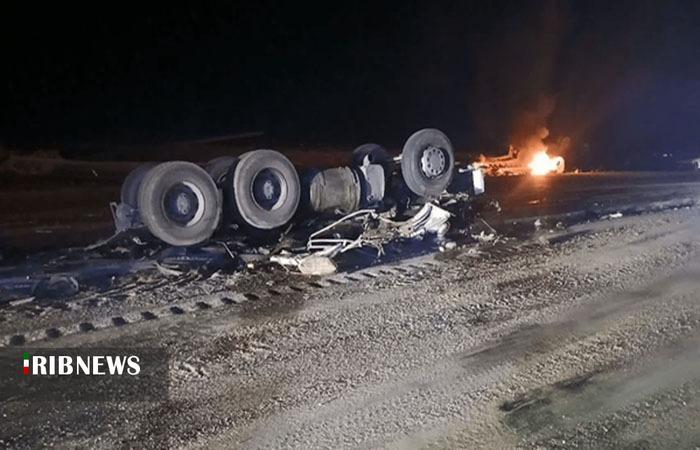 ۲ کشته و یک زخمی در تصادف ۳ تریلی در بروجرد