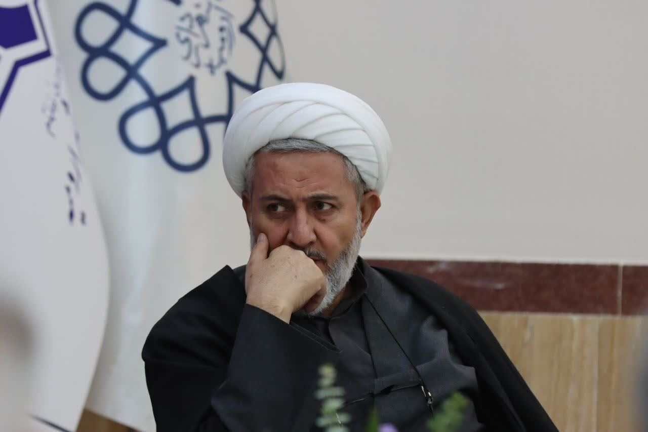 ضرورت اتخاذ تدابیر ویژه برای مهار ریزگردهای نمکی دریاچه ارومیه ضرورت اتخاذ تدابیر ویژه برای مهار ریزگردهای نمکی دریاچه ارومیه