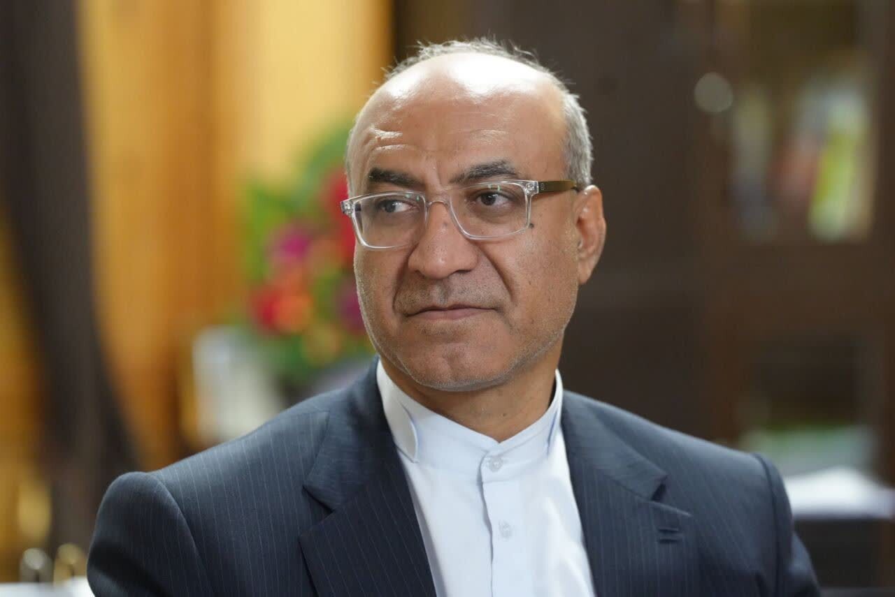 شهرداری‌ها باید به سمت درآمدهای پایدار و خلاقانه حرکت کنند