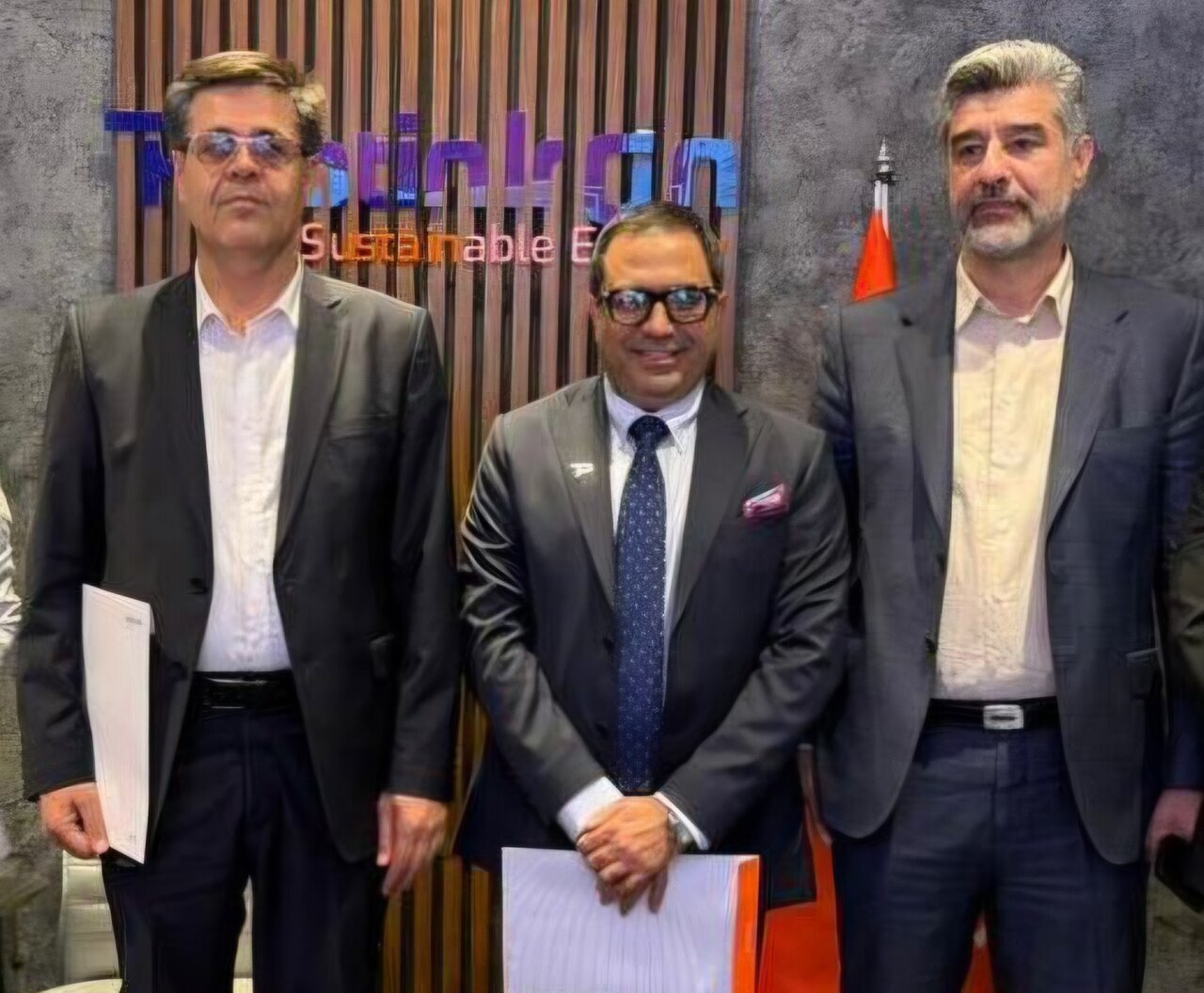 تفاهم‌نامه سه‌جانبه انتقال دانش و بومی‌سازی ذخیره‌ساز‌های انرژی بزرگ مقیاس