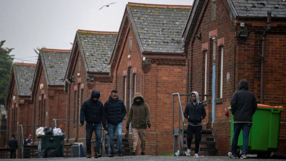 استفاده دولت انگلیس از کودکان با عنوان اصلاحات در نظام پناهجویی