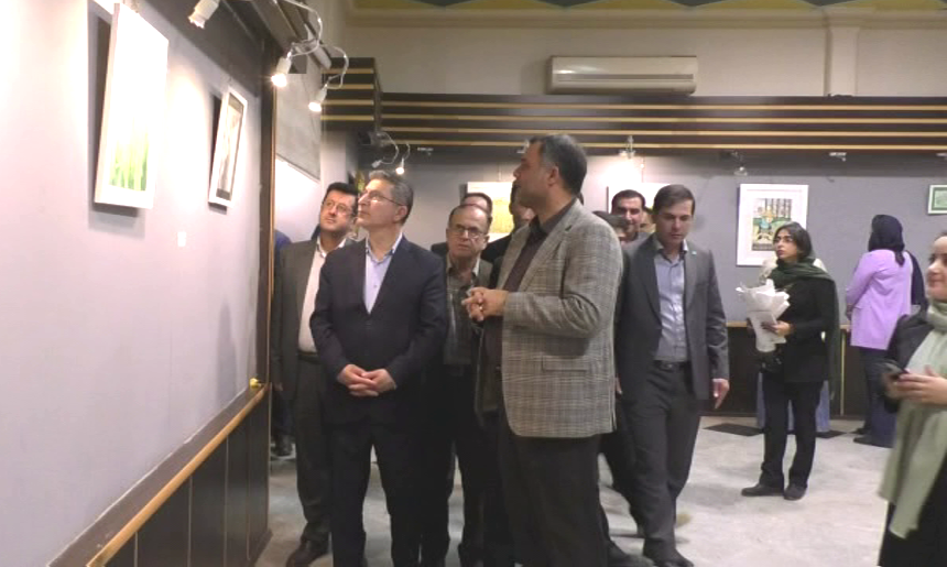 برپایی نمایشگاه هنرهای تجسمی «خرمن به رنج» در صومعه سرا برپایی نمایشگاه هنرهای تجسمی «خرمن به رنج» در صومعه سرا