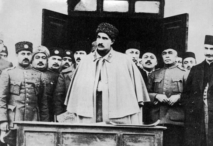 از چاله به چاه؛ روایتی از نهم آبان سالروز انقراض قاجاریه و آغاز حکومت پهلوی