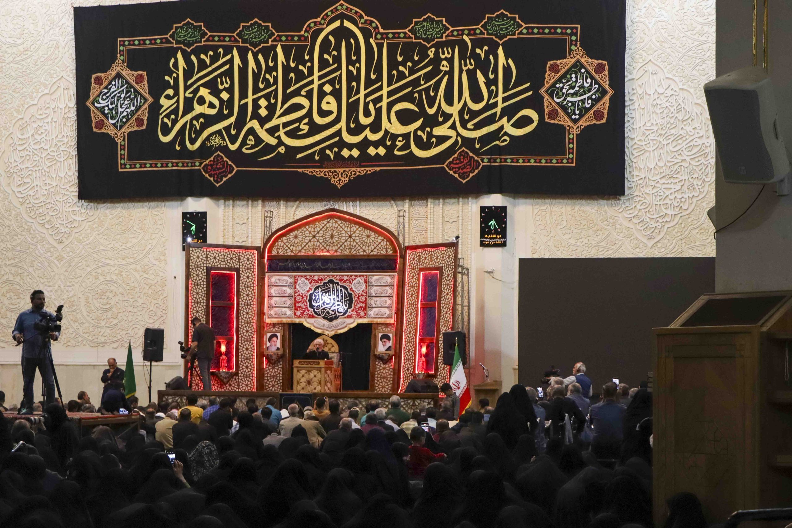 حرم شاهچراغ (ع) میزبان سوگواران فاطمی