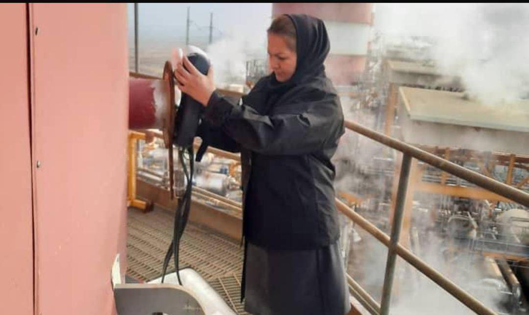 پایش خروجی ۶ دودکش نیروگاه سیکل ترکیبی ارومیه انجام شد