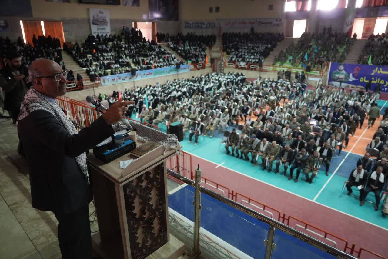 بسیج نسخه‌ای برای همه زمانهاست و کهنه شدنی نیست