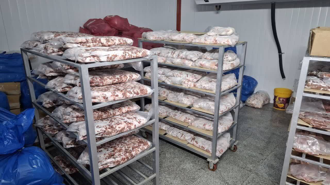 کشف بیش از ۳ تن گوشت فاسد در نقده کشف بیش از ۳ تن گوشت فاسد در نقده