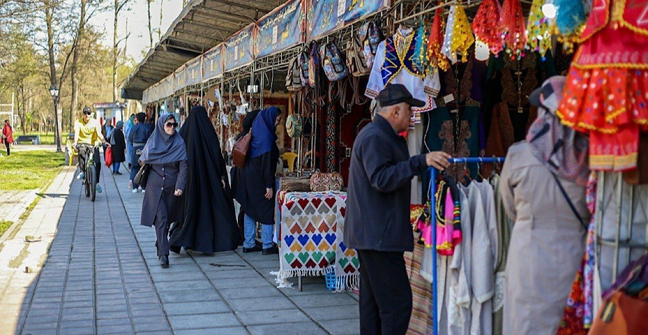 برپایی جشنواره سوغات اقوام ایرانی و صنایع‌دستی