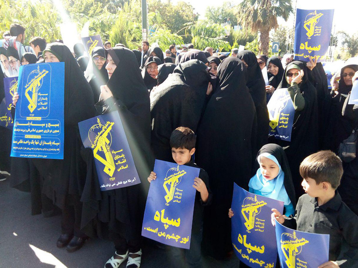 راهپیمایی مردم اصفهان در محکومیت یاوه گویی‌های ترامپ