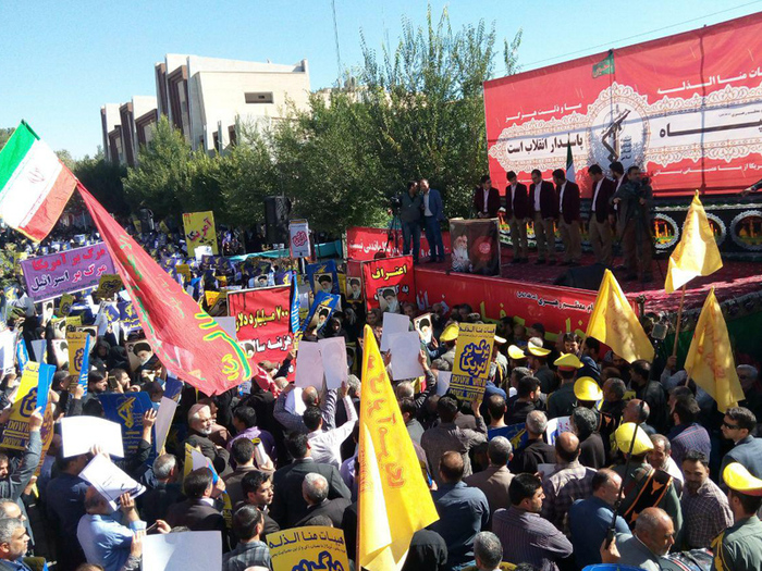 راهپیمایی مردم اصفهان در محکومیت یاوه گویی‌های ترامپ