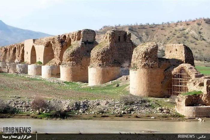 سیل ویرانگر!

سیلی سیل به پلهای تاریخی لرستان
